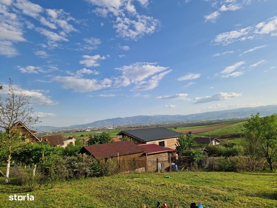 Teren intravilan 1250 mp cu priveliște superbă - Sura Mare