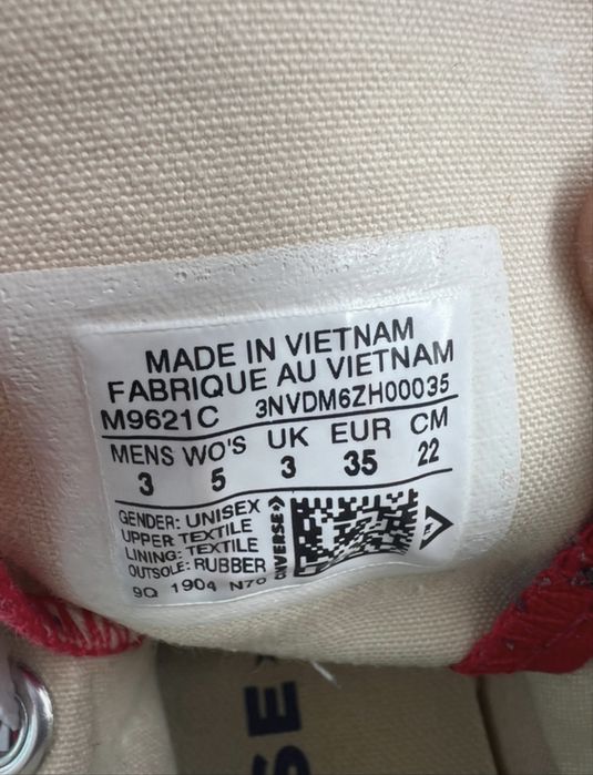 Adidasi Converse marimea 35