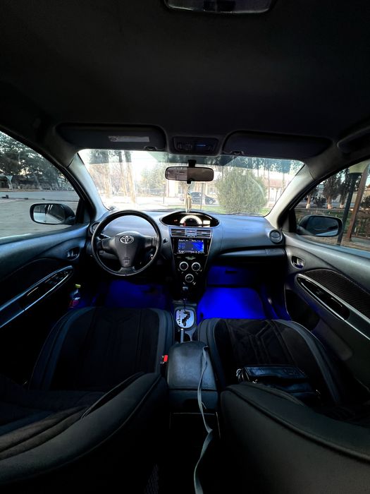 Toyota Yaris Aftamat Srochna sotiladi xolati zoʻr faqat naxtka