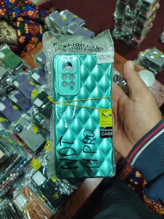 Optom Chihollar har xil turdagi telefonlar uchun