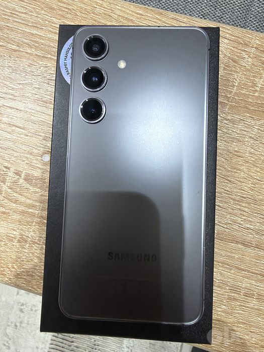 Samsung Galaxy S24   8/128 gb 2 sim