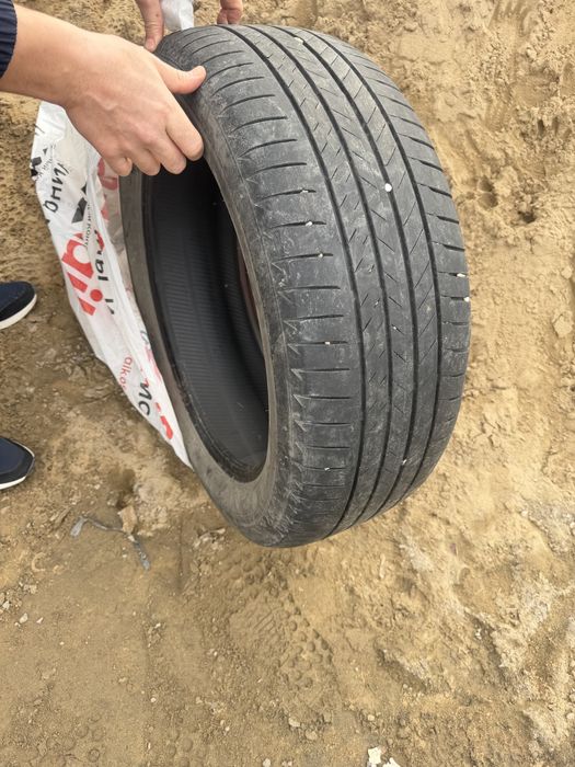 Продам резину на Rav 4