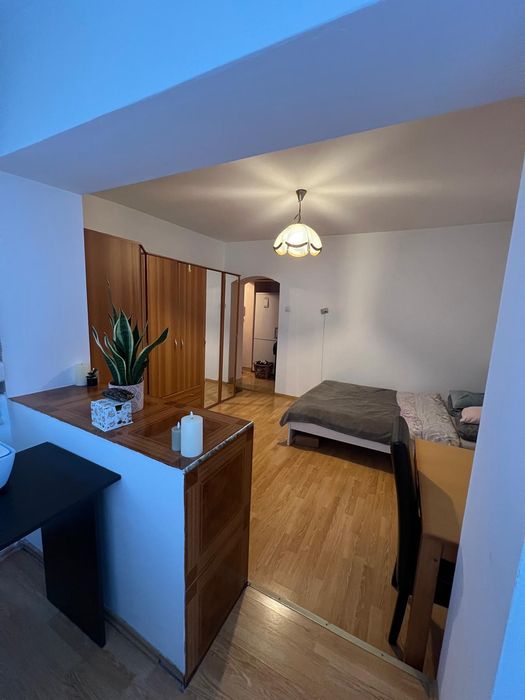 Închiriez garsonieră pentru o singură persoană