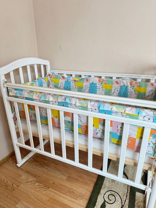 Продам детску кроватку