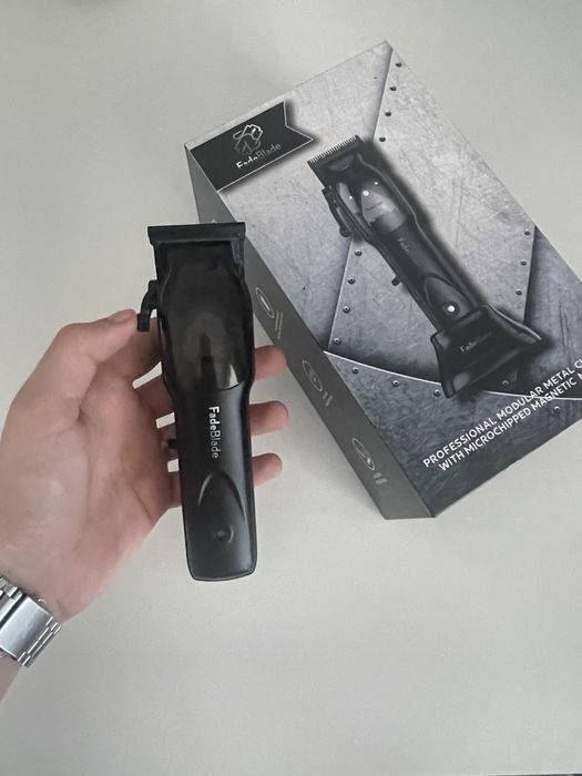 Masina de tuns FadeBlade Clipper PRO