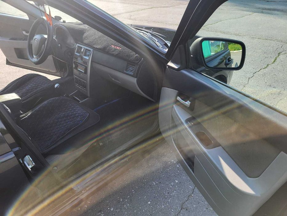 Lada Priora хэтчбек