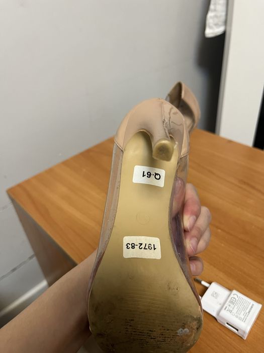 Женская обувь разной модели