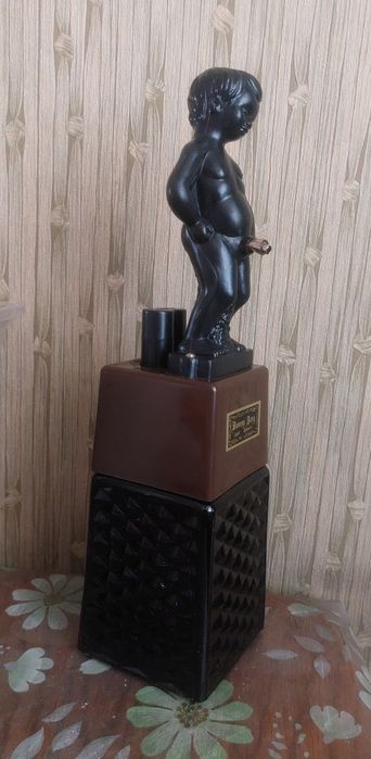 Продам сувенирный дозатор Писающий мальчик