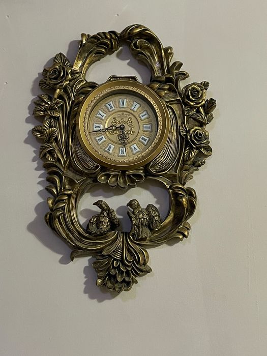 Продам часы настенные