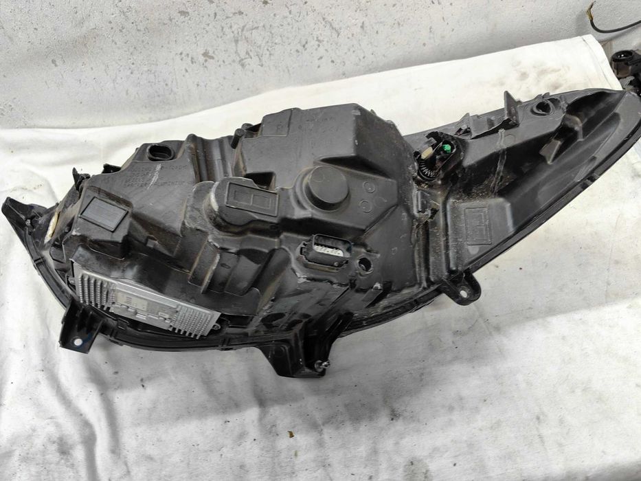 Оригинален фар Форд Мондео  Ford Mondeo Dynamic Led