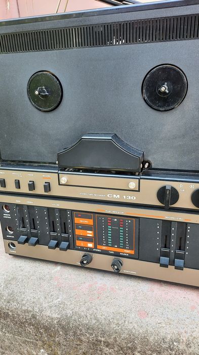 Magnetofon Tesla CM 130 stereo amplificare !