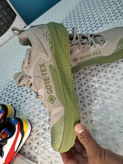 Altra gore tex vibram 43 razmer