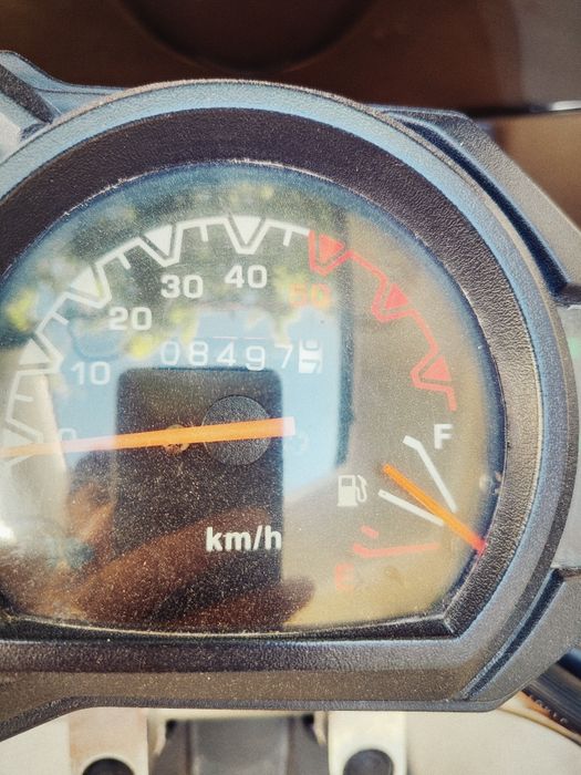 Motosikl 150 kub 100 ga 3 ta rasxot qiladi
