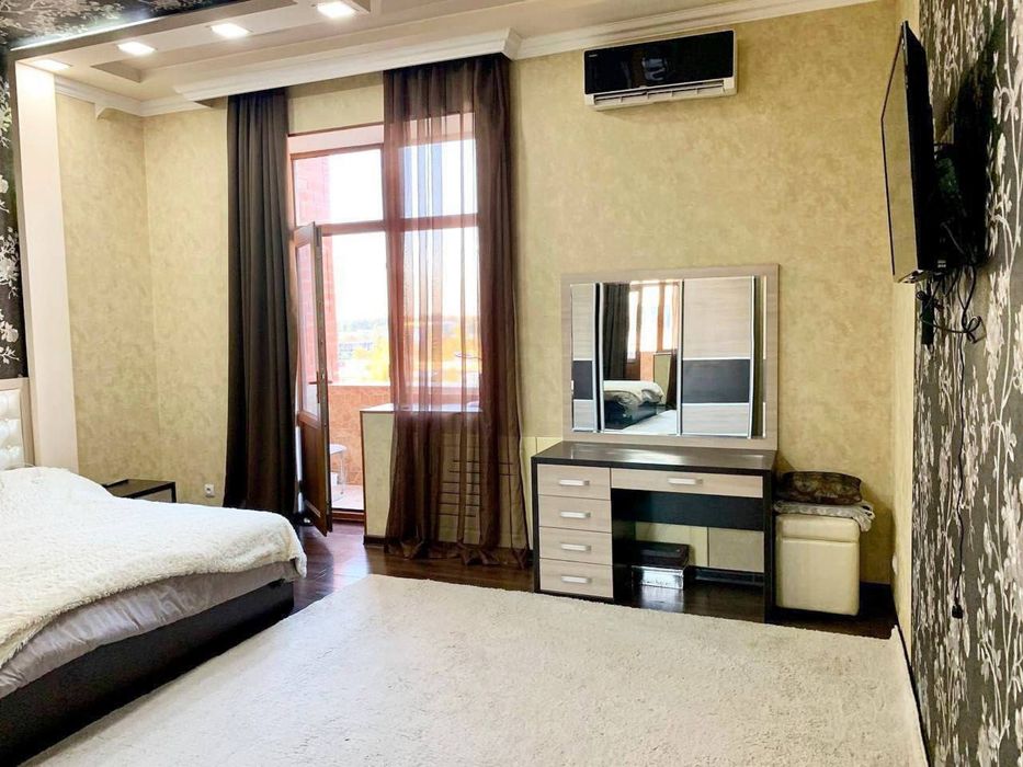 Центр Ц6 Габус 4 комнатная 8 этаж, 213м2. Ориентир кинотеатр Казахстан