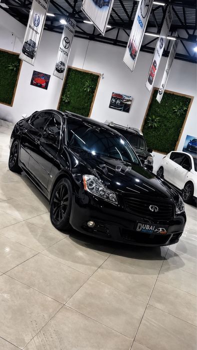 Infiniti M35 Шикарный седан