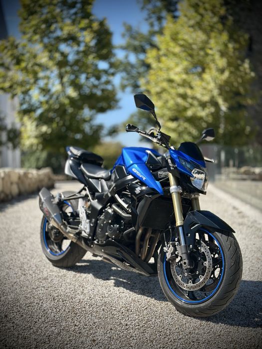 Suzuki GSR750 2013