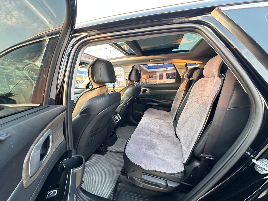 Продается kia sorento 2023 года