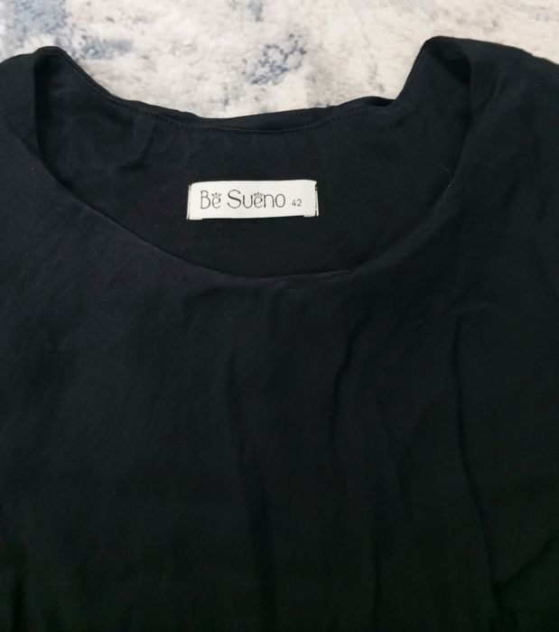 Разбираю гардероб.Все вещи фирменные, одетые пару раз.р 48-58.