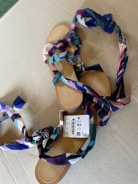 Sandale OYSHO Nr.40