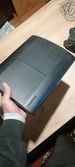 Pls 3  slim  sotiladi aybi yo'q Yaponiyadan kelgan pult orginal