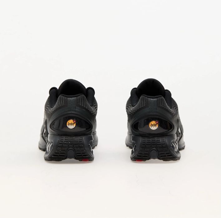 Nike Air Max DN Black