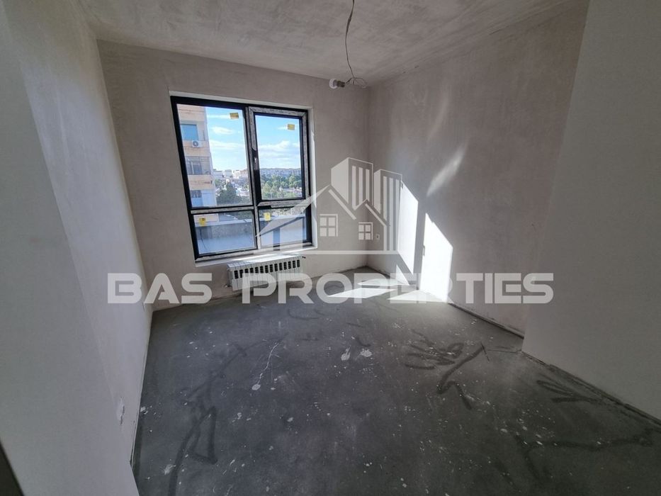 Продава се Тристаен апартамент в София, Люлин 6 - 125 кв.м за 2114 €/кв.м - Снимка #5