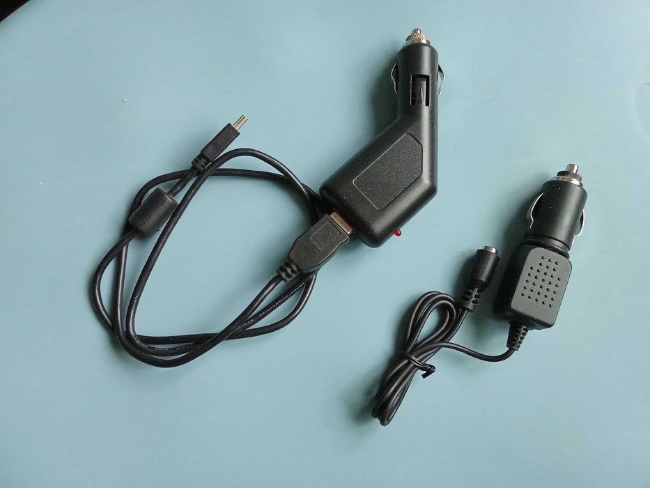 Zariadni ustroistva za telefoni  ot awtmobil