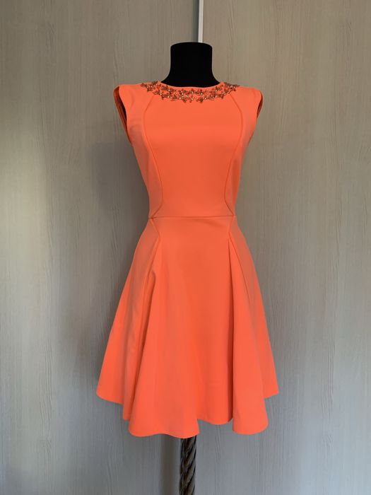 Намалена до 29.10!! Рокля Ted Baker, размер XS