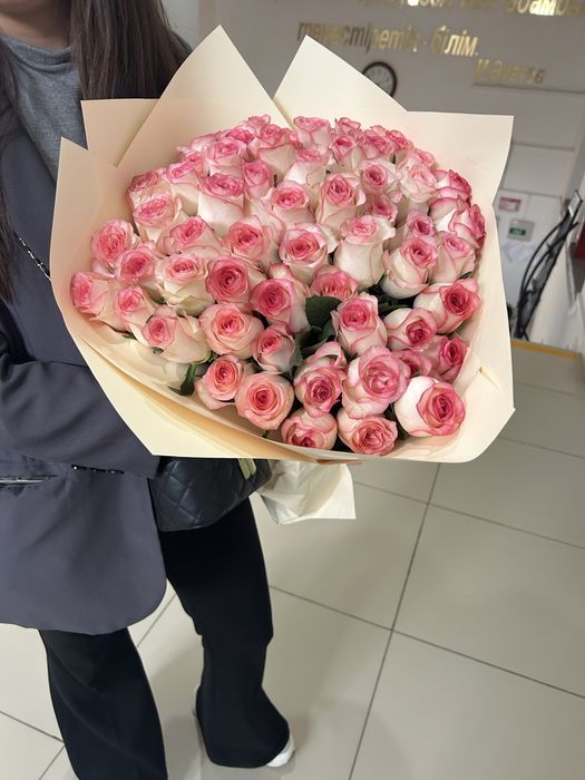 Цветы букетов боле 50шт