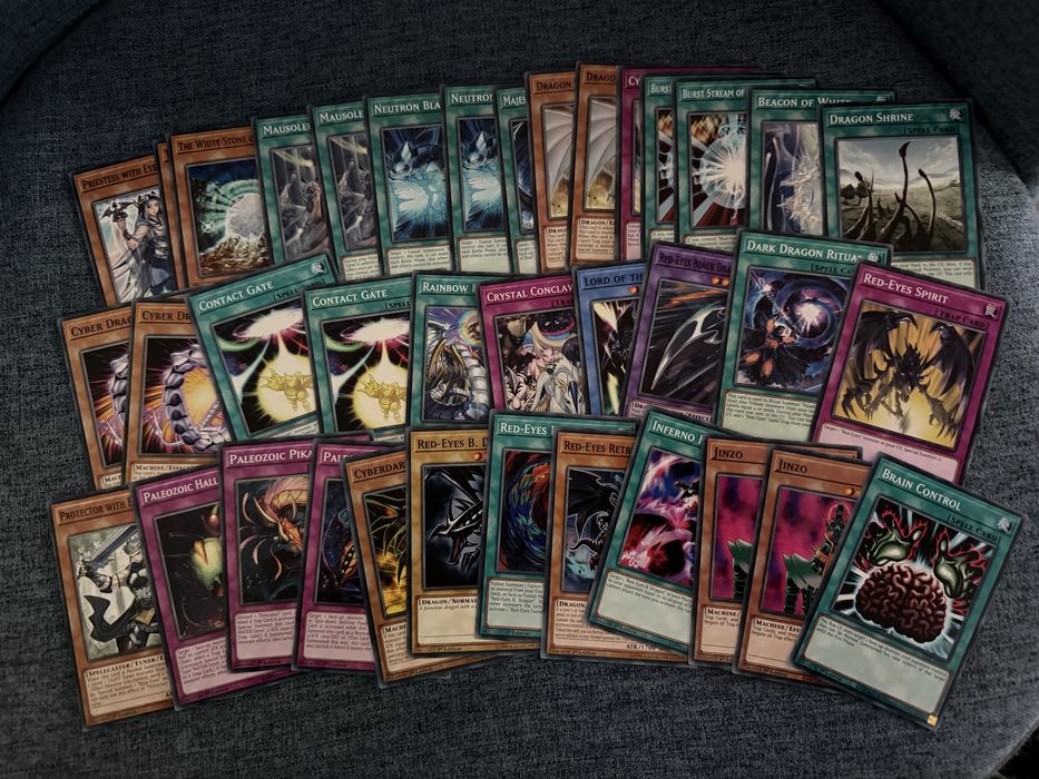 yu gi oh кутия + 250 common cards