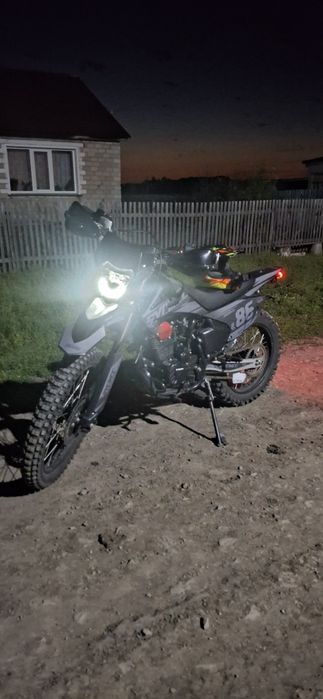 Продам эндуро 300кубов