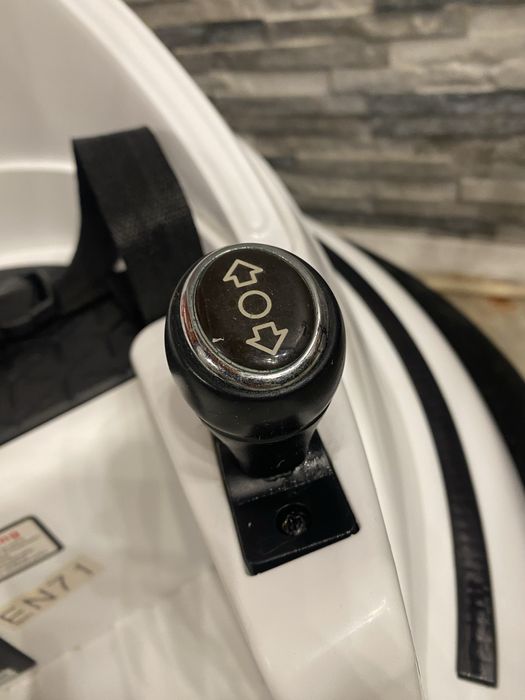 2 mașinuțe ride on electric