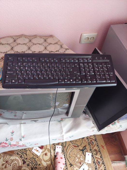 Компьютер монитор lg
