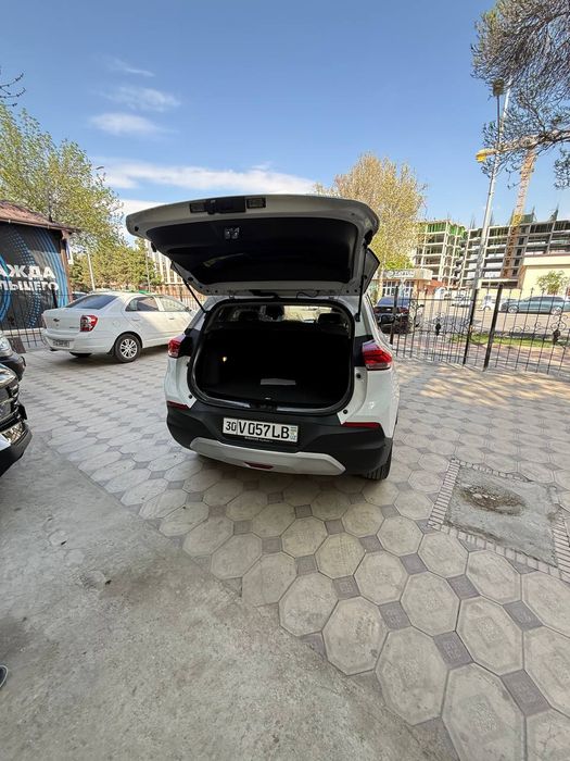 Tracker 2 premier idealini sastayanida propan gazda