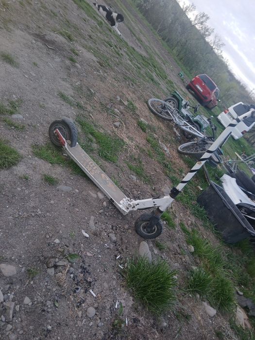 Vând trotinetă electrică