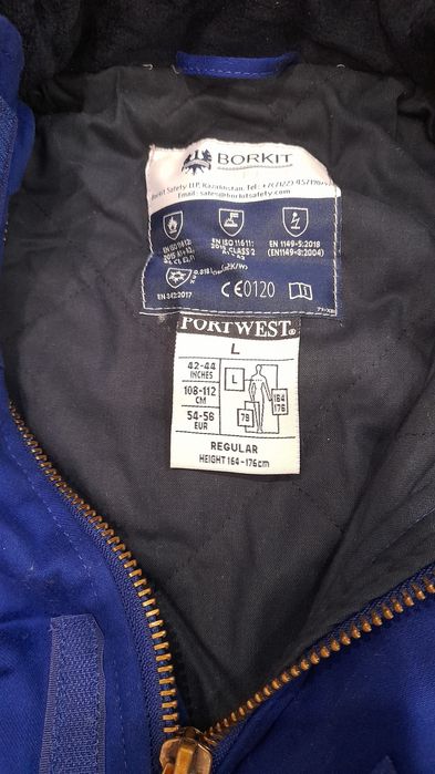 Продам зимние комбинезоны!