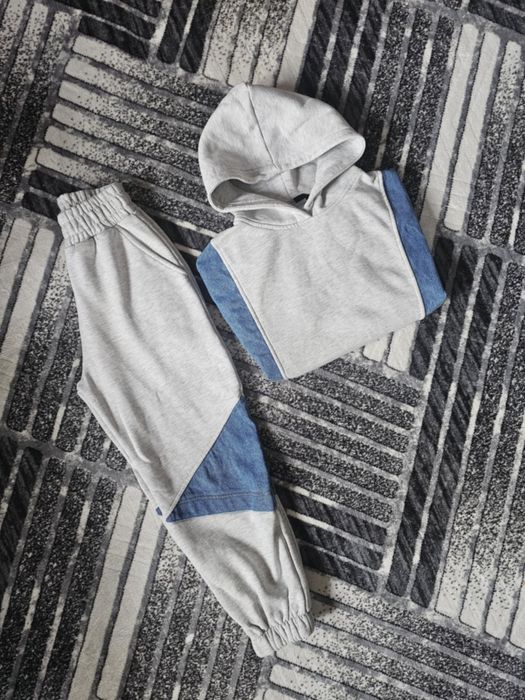 Дамски спортен екип