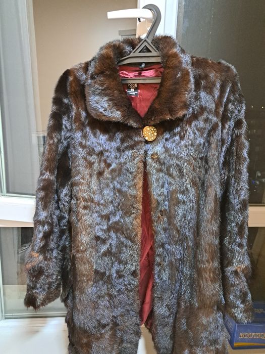 продам зимние вещи куртки, шубу