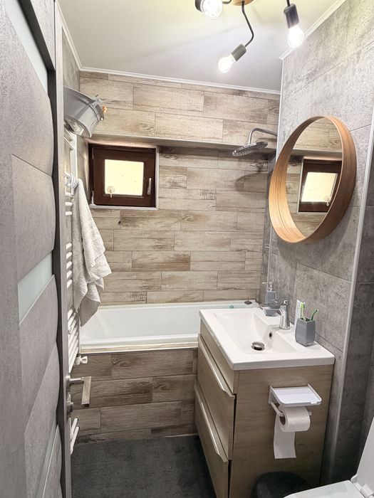 Apartament cu 4 camere