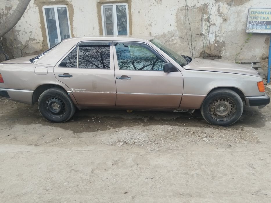 Продам машину мерседес