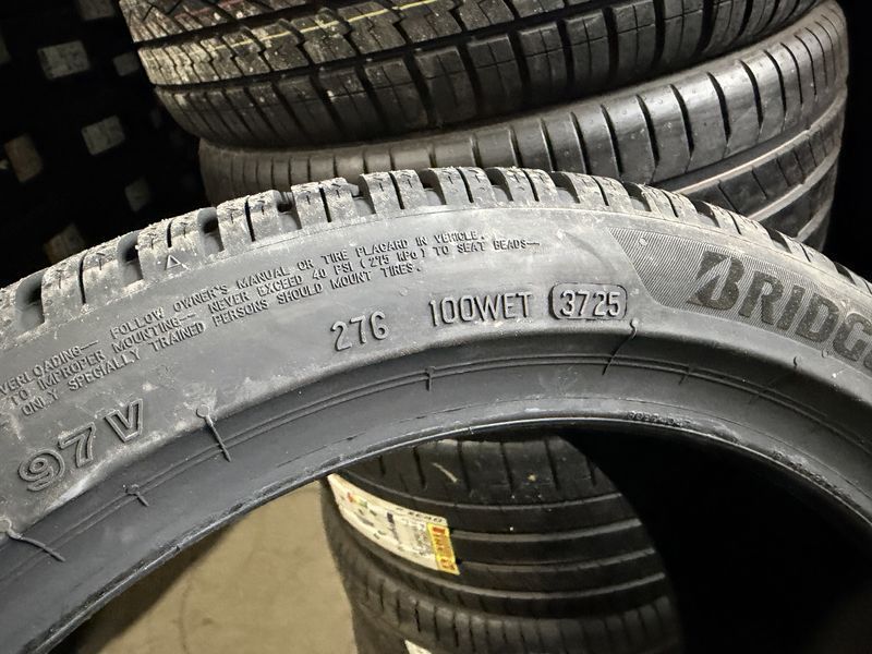 245/40/18 BRIDGESTONE 4бр