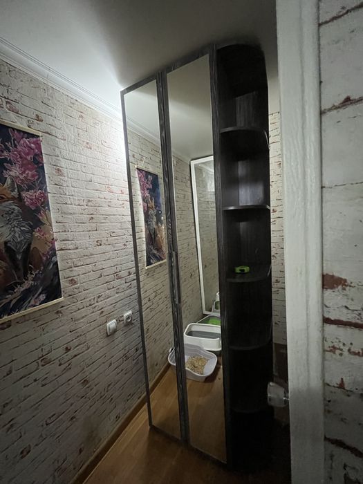 Продам в шкаф бу