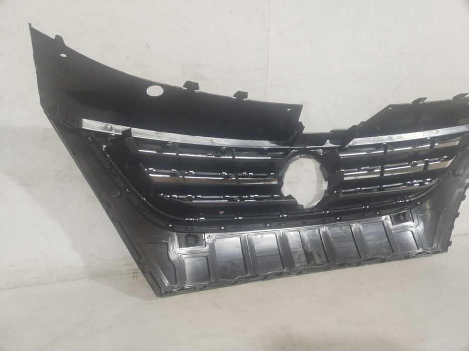Grila radiator VW Passat CC 2008, 2009, 2010, 2011, 2012 Piesa noua in stoc