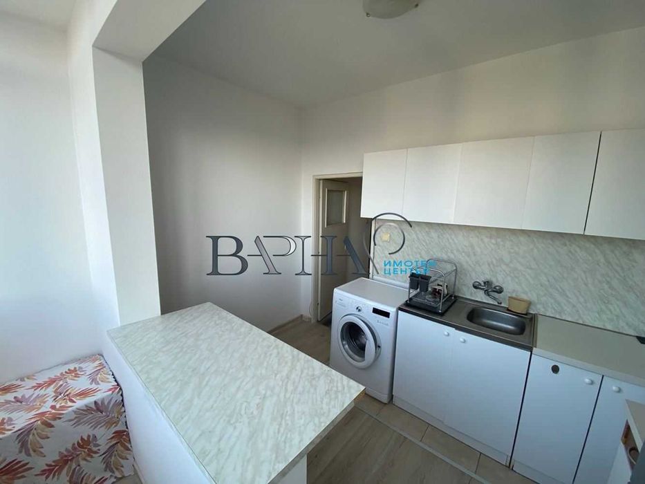 Двустаен апартамент Младост