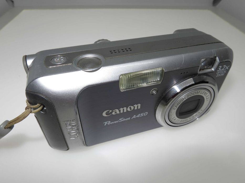Canon PowerShot A450 компакен цифров фотоапарат, дигитална камера, в чудесно състояние - работи отлично!
