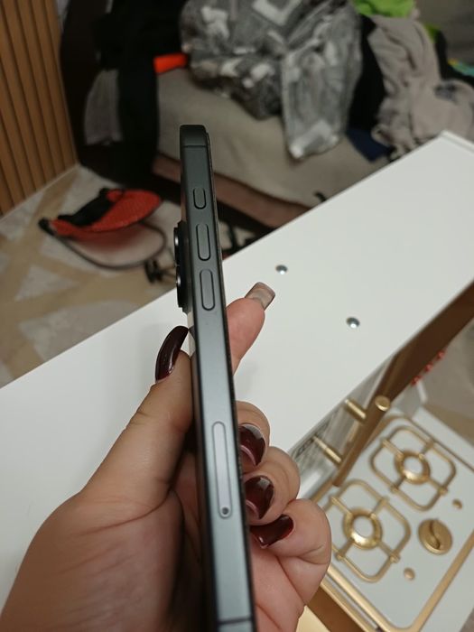 Продам Айфон 17/256
