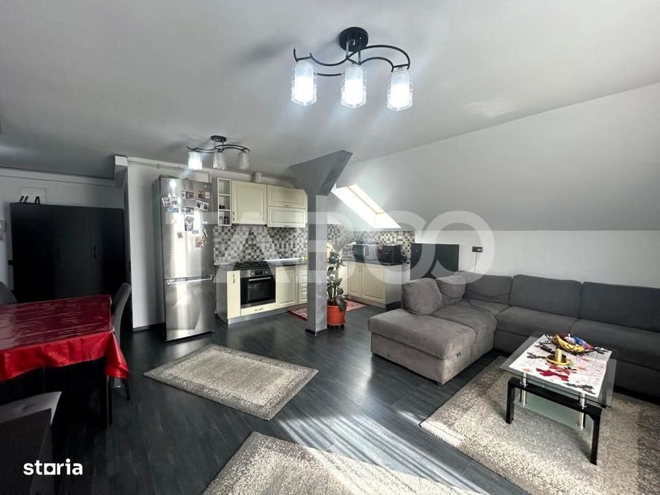 Apartament 3 camere de vanzare decomandat 72mpu zona Brana Selimbar — fotografia 1