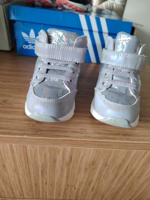 Waikiki Minnie, Мат стар боти, пантофи Gezer