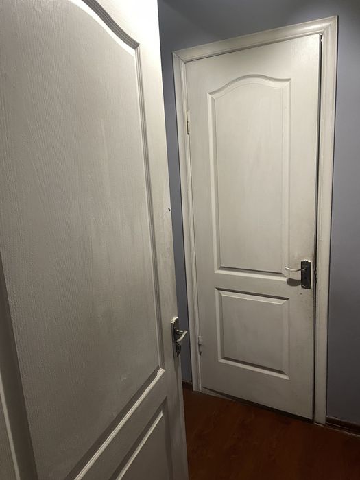 Продам двери межкомнатные