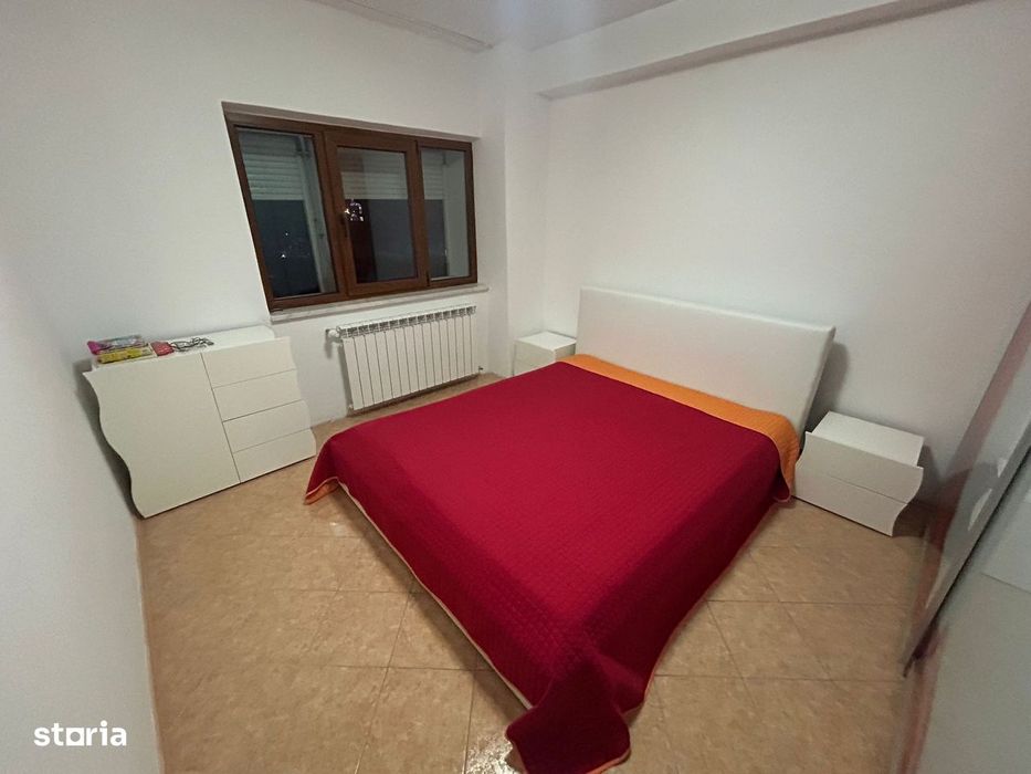 Apartament 2 camere, decomandat - zona Centru